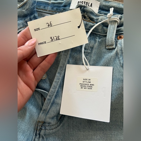 Pistola Cassie By My Side - Picture 2 of 4